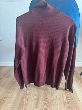Men's Burgundy Turtleneck Knit Sweater